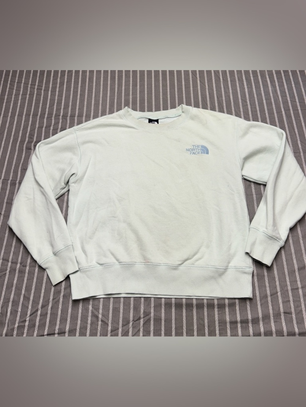 THE NORTH FACE WOMENS SLIGHTLY CROPPED CREW SWEATSHIRT Small